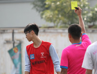 [ẢNH] Đánh bại cựu Á quân, THPT Nguyễn Bỉnh Khiêm đặt một chân vào vòng 1/16