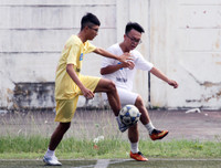 [ẢNH] Đánh bại cựu Á quân, THPT Nguyễn Bỉnh Khiêm đặt một chân vào vòng 1/16