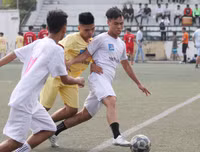 [ẢNH] Đánh bại cựu Á quân, THPT Nguyễn Bỉnh Khiêm đặt một chân vào vòng 1/16