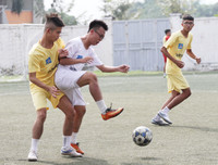 [ẢNH] Đánh bại cựu Á quân, THPT Nguyễn Bỉnh Khiêm đặt một chân vào vòng 1/16