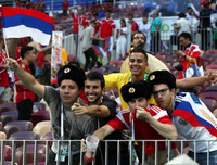 [ẢNH] CĐV xuống đường ăn mừng hoành tráng như tuyển Nga vừa vô địch thế giới