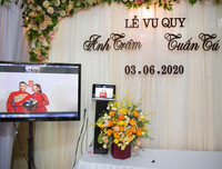 [ẢNH] Cặp đôi người Việt ở Đức làm lễ 