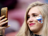 [ẢNH] Fans nữ xinh đẹp và cuồng nhiệt khắp nơi quần tụ về World Cup 2018