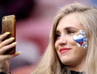 [ẢNH] Fans nữ xinh đẹp và cuồng nhiệt khắp nơi quần tụ về World Cup 2018