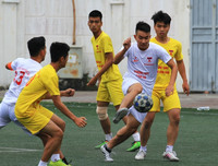 [ẢNH] Loạt trận sáng 5-11: H.N Amsterdam thắng kỷ lục, Á quân Nguyễn Thị Minh Khai thua sốc