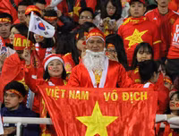 [ẢNH] Bầu không khí bên trong sân Mỹ Đình trước trận Việt Nam - Malaysia