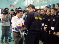 Bộ trưởng VH-TT&DL ấn tượng với không khí tại 