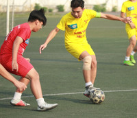 [ẢNH] Tân binh Phúc Lợi đã quật ngã đương kim vô địch như thế nào?