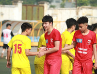 [ẢNH] Tân binh Phúc Lợi đã quật ngã đương kim vô địch như thế nào?