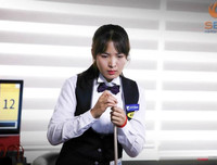 [ẢNH] Nữ cơ thủ xinh đẹp gây sốt ở giải Billiards carom châu Á 2019