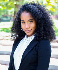 Nhan sắc gây tranh cãi của tân 