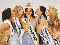 Á hậu Thùy Dung đại diện nhan sắc Việt thi 