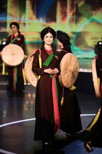 Cận cảnh cô gái 19 tuổi vừa đăng quang 