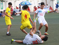 [ẢNH] Bất ngờ đổi thủ môn, THPT Hà Thành thắng luân lưu ấn tượng