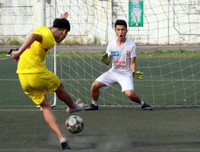 [ẢNH] Bất ngờ đổi thủ môn, THPT Hà Thành thắng luân lưu ấn tượng