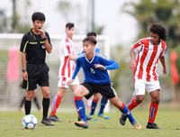 Giggs và Scholes thích thú xem đội trẻ PVF đánh bại mầm non giải Ngoại hạng Anh