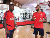 [ẢNH] Arsenal tưng bừng ra mắt tân binh đắt giá nhất lịch sử