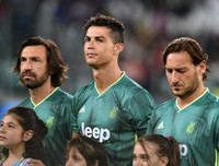 [ẢNH] Ronaldo và Pirlo, từ đối thủ trở thành thầy trò