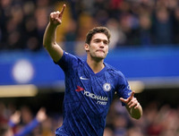 [ẢNH] Jose Mourinho cười bí hiểm khi lần thứ hai thua học trò cũ Frank Lampard