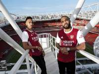 [ẢNH] Ngắm David Luiz, Aubameyang trong áo đấu mùa tới của Arsenal