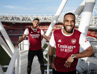 [ẢNH] Ngắm David Luiz, Aubameyang trong áo đấu mùa tới của Arsenal