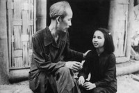 [ẢNH] Sống trong không khí thi đua ái quốc sôi nổi thời kháng chiến