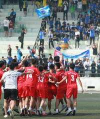 [ẢNH] Thắng kịch tính bằng luân lưu, THPT Lê Văn Thiêm vào top 8