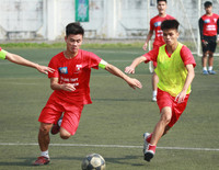 [ẢNH] Thắng kịch tính bằng luân lưu, THPT Lê Văn Thiêm vào top 8