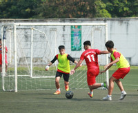 [ẢNH] Thắng kịch tính bằng luân lưu, THPT Lê Văn Thiêm vào top 8