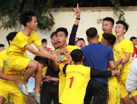 [ẢNH] Điểm mặt 16 đội bóng xuất sắc nhất mùa này