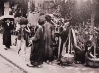 [Ảnh] Có một Hà Nội đầy thương nhớ qua hình ảnh gánh hàng rong và tiếng rao ngoài phố
