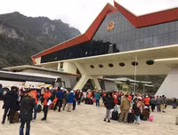 Hàng ngàn CĐV Việt Nam đang đổ về Thường Châu cổ vũ đội tuyển U23