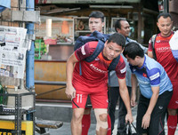 [ẢNH] Trải nghiệm tắc đường, thầy trò Park Hang-seo vẫn hứng khởi tập buổi đầu tại Indonesia