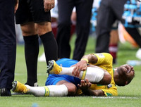 [ẢNH] Mặc mọi giễu cợt, Neymar lém lỉnh diễn lại 