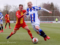 [ẢNH] Văn Hậu tả xung hữu đột giữa những đối thủ cao to ở Hà Lan