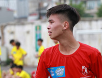 [ẢNH] 6 thắng 7 trên chấm luân lưu, cầu thủ trường Lý Thánh Tông khóc nức nở