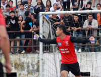 [ẢNH] 6 thắng 7 trên chấm luân lưu, cầu thủ trường Lý Thánh Tông khóc nức nở