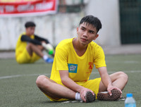 [ẢNH] 6 thắng 7 trên chấm luân lưu, cầu thủ trường Lý Thánh Tông khóc nức nở