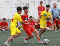 [ẢNH] 6 thắng 7 trên chấm luân lưu, cầu thủ trường Lý Thánh Tông khóc nức nở