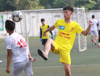 [ẢNH] Bất ngờ đổi thủ môn, THPT Hà Thành thắng luân lưu ấn tượng