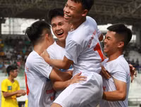 [ẢNH] Hình ảnh đầy cảm xúc lượt trận 9h sáng nay 13-10