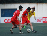 [ẢNH] Fan nữ lâng lâng hạnh phúc cùng chiến thắng của THPT Hà Đông