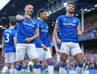 [ẢNH] Bruno Fernandes và VAR cứu M.U khỏi trận thua nghiệt ngã