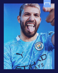 [ẢNH] Cận cảnh mẫu áo đấu mới đẹp lạ của Man City