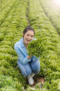 Lý Nhã Kỳ tận hưởng cuộc sống độc thân sau khi khép lại chuyện tình 10 năm