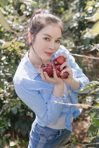 Lý Nhã Kỳ tận hưởng cuộc sống độc thân sau khi khép lại chuyện tình 10 năm