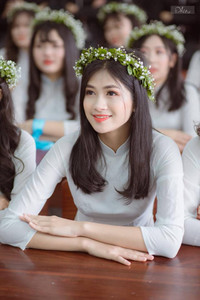 Cận cảnh cô gái 19 tuổi vừa đăng quang 