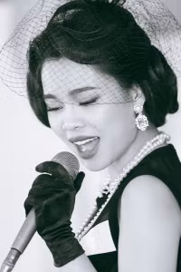 Giang Hồng Ngọc mang đến diện mạo mới cho 