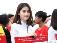 Cộng đồng mạng nhanh chóng tìm ra nữ sinh gây sốt ở giải bóng đá học sinh THPT