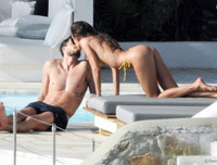 [ẢNH] Sao PSG tình tứ âu yếm siêu mẫu thiên thần Victoria's Secret